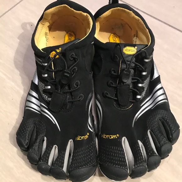 vibram five fingers size 42